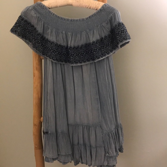 Dress - Picture 5 of 7